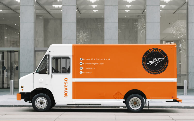 Laura Betancur - Diseño de branding para Naveza - Diseñadora web Medellín